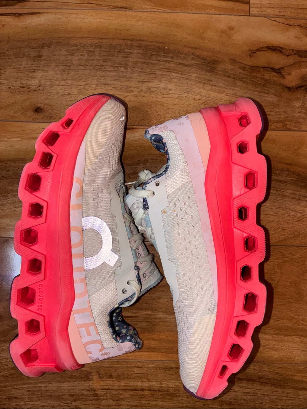Free People Movement X On Cloudmonster Women’s Athletic Shoe Sneakers- size 7.5 - Picture 4 of 12